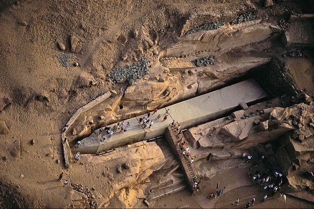 المسلة الناقصه