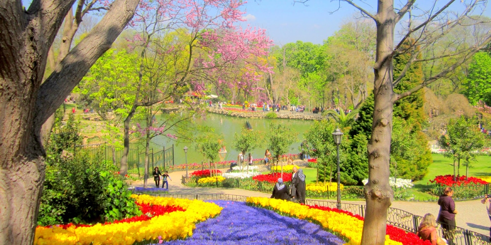 حديقة اميرجان جنة الزهور أهم الأنشطة في اجمل حدائق اسطنبول الرحالة
