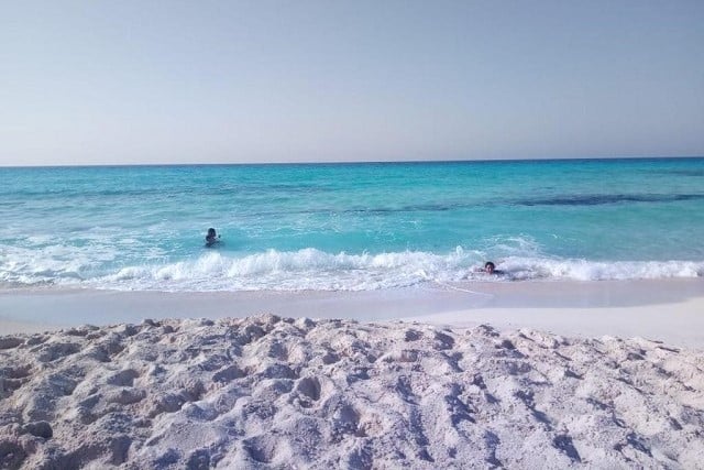 شاطئ الابيض العام مرسى مطروح