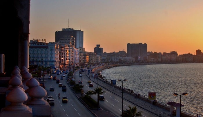 شاطئ كليوباترا الاسكندرية