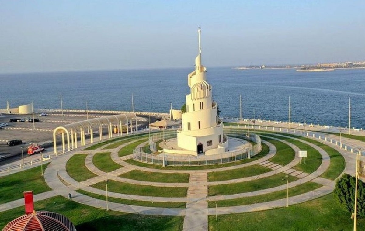 برج الملوية في جزيرة المرجان