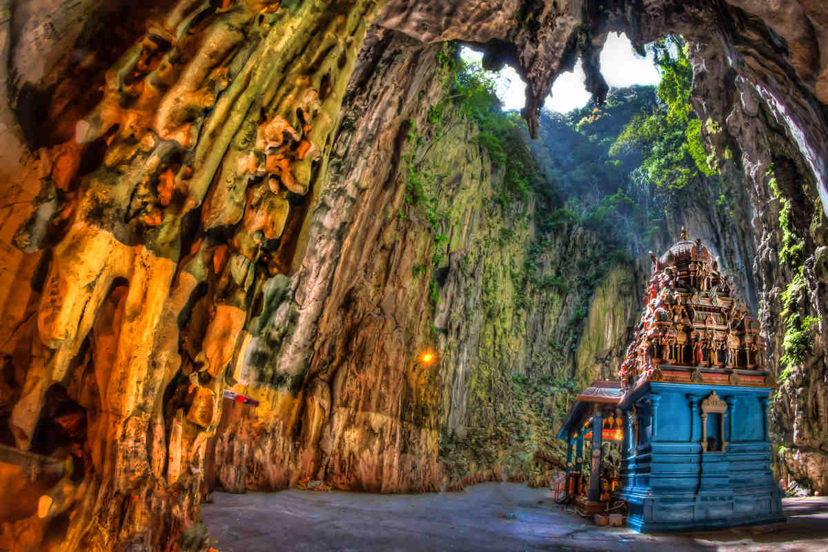 كهف رامايانا (Ramayana Cave)