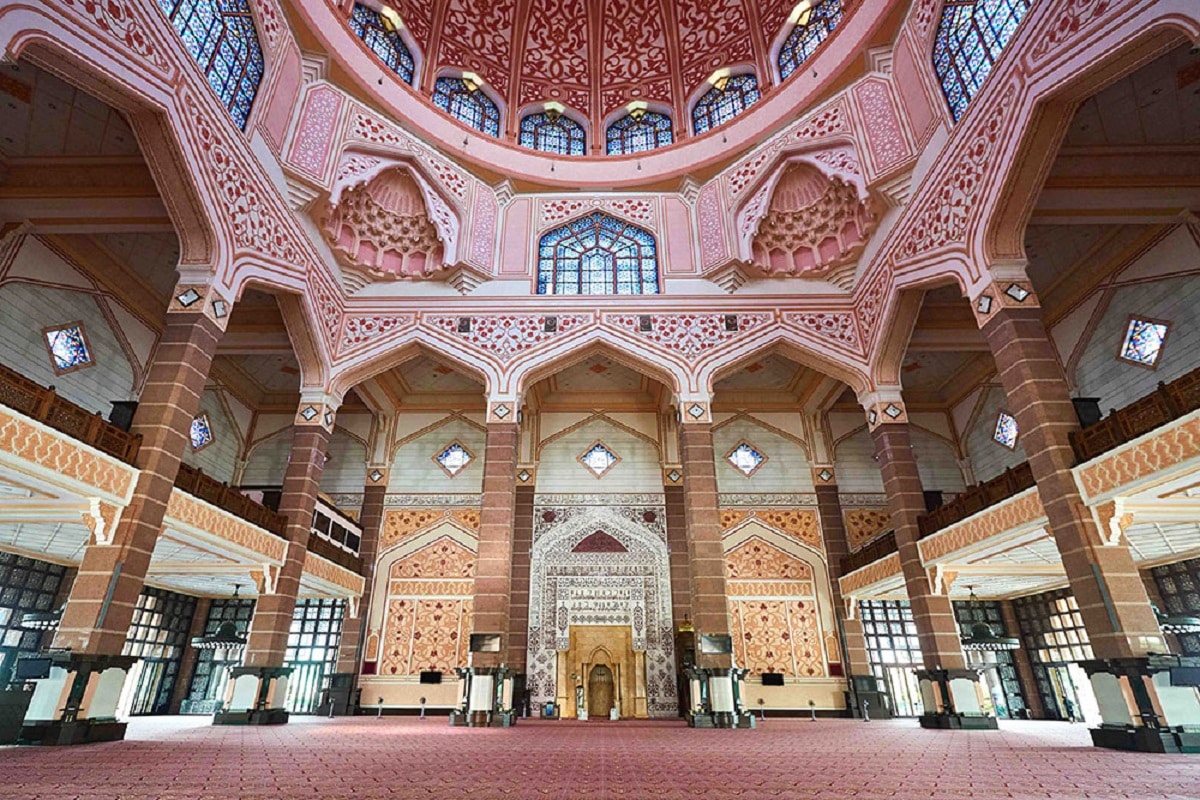 زخارف المسجد من الداخل