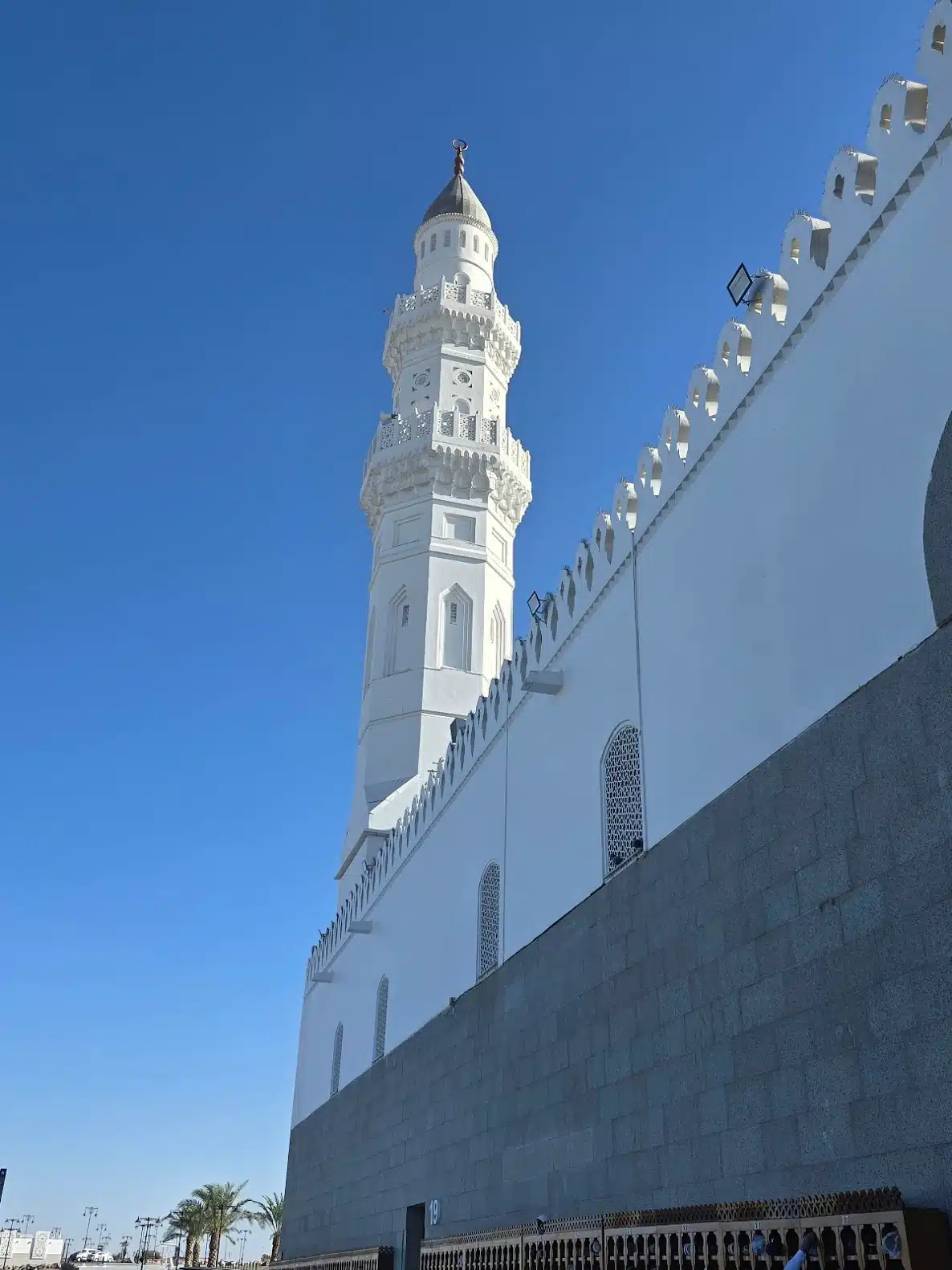 جانب من المسجد
