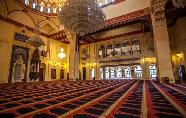 المصلى داخل المسجد