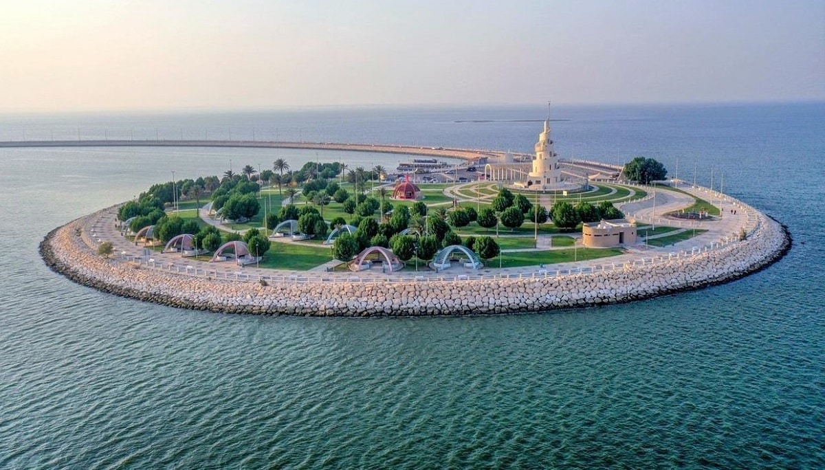 شاطئ جزيرة المرجان