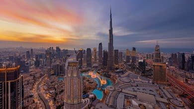 اين تقع دبي وسر موقعها الاستراتيجي