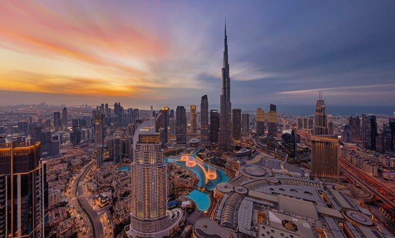 اين تقع دبي وسر موقعها الاستراتيجي