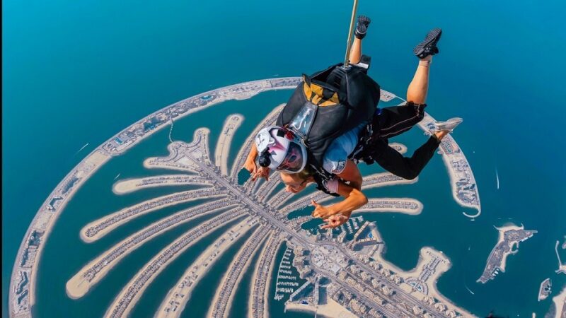 سكاي دايف دبي مغامرة القفز المظلي لأصحاب القلوب الجريئة الرحالة 