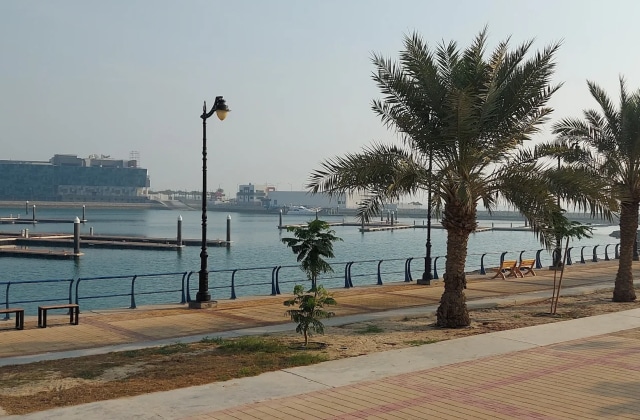 شاطئ الفناتير بالجبيل