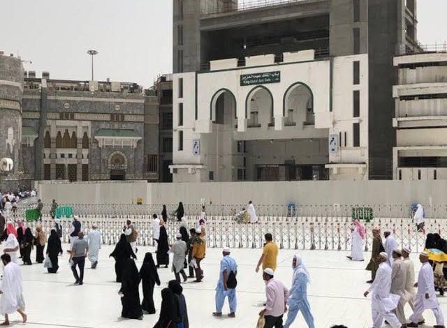 باب الملك عبد العزيز في الحرم المكي