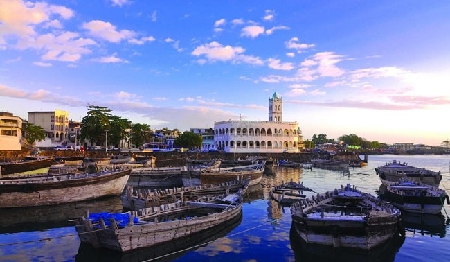 الاقامة في جزر القمر