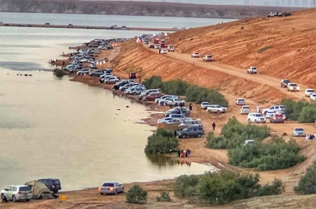 بحيرة العوشزية - جمال الطبيعة في قلب المدينة