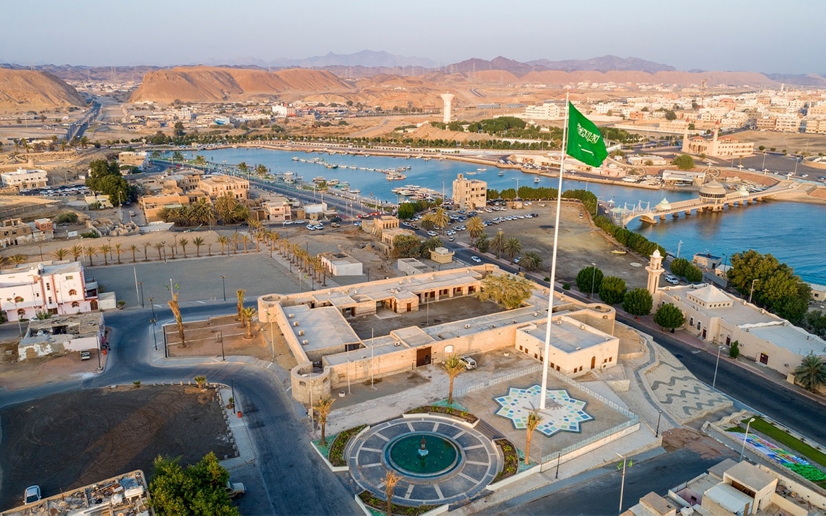 مميزات وعيوب مدينة تبوك