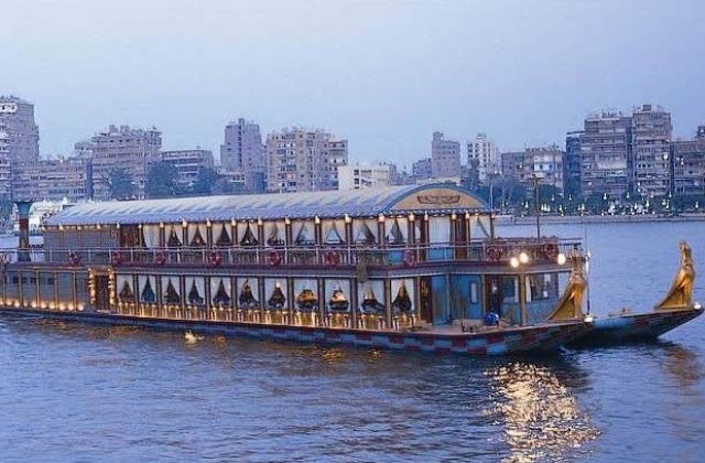 رحلات النايل كروز في القاهرة