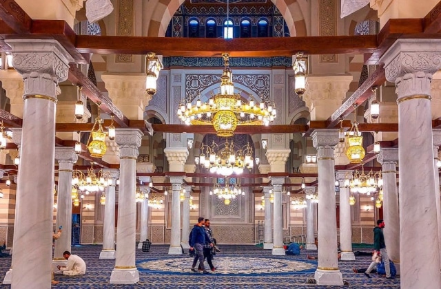 زيارة مسجد السيدة زينب