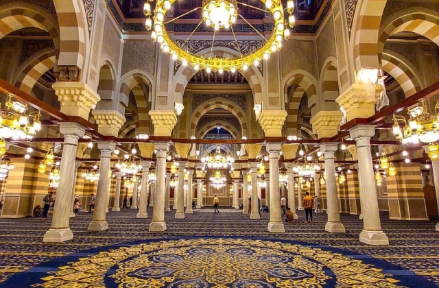 زيارة مسجد السيدة زينب