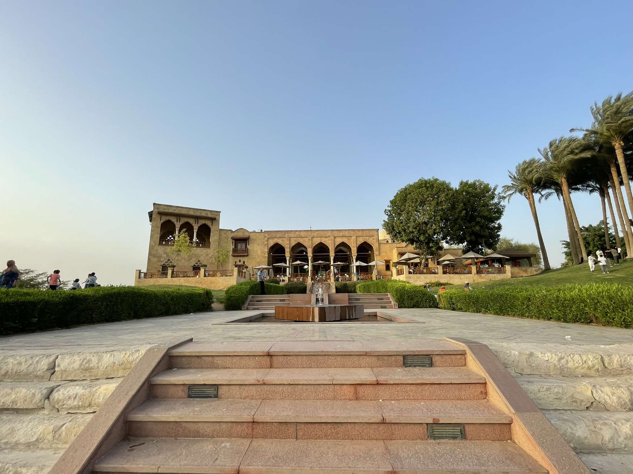 مطعم ستديو مصر