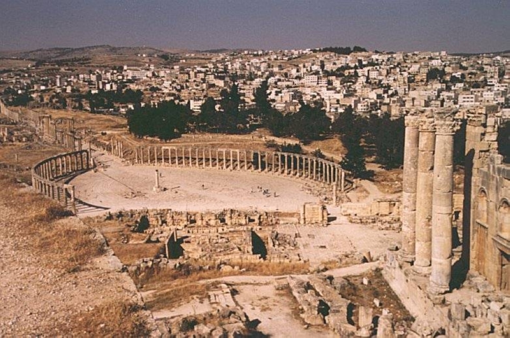 شارع الأعمدة في جرش