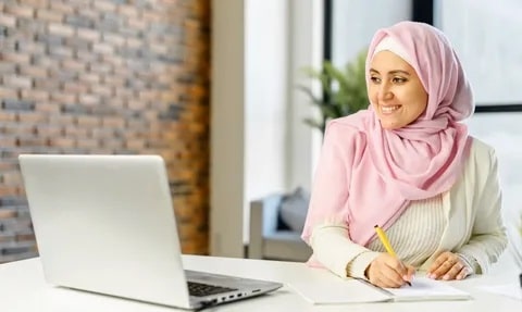 شروط قرض العمل الحر للنساء