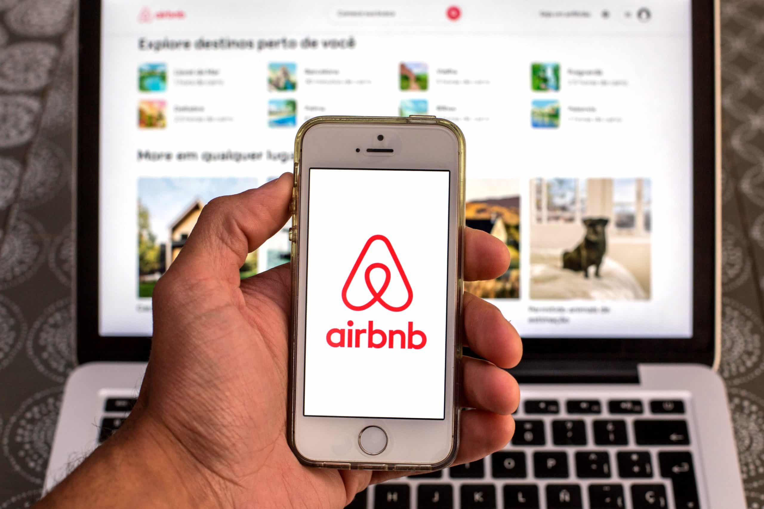 طريقة حجز اقامة من Airbnb