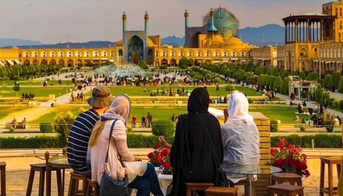 الأماكن الطبيعية المناسبة للعائلات في إيران