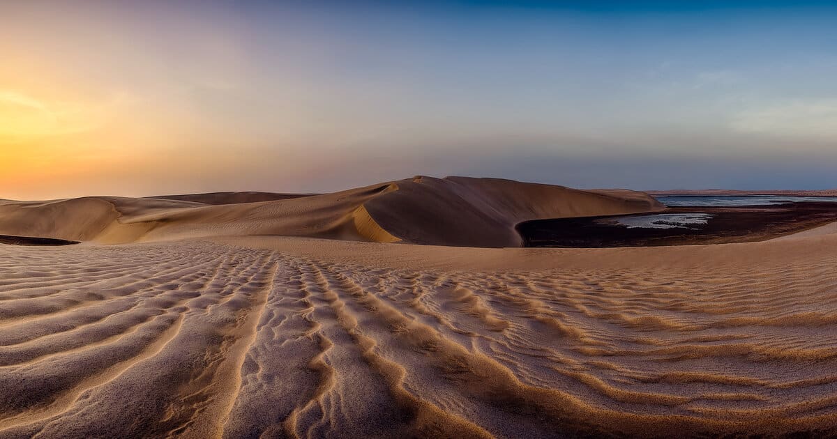 الكثبان الرملية في صحراء قطر