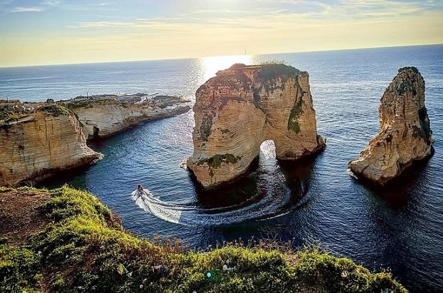 صخرة الروشة في بيروت