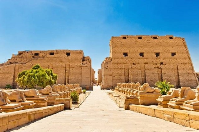 طريق الكباش من أشهر معالم السياحة في الأقصر
