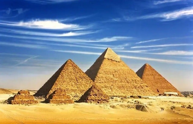 أهرامات الجيزة