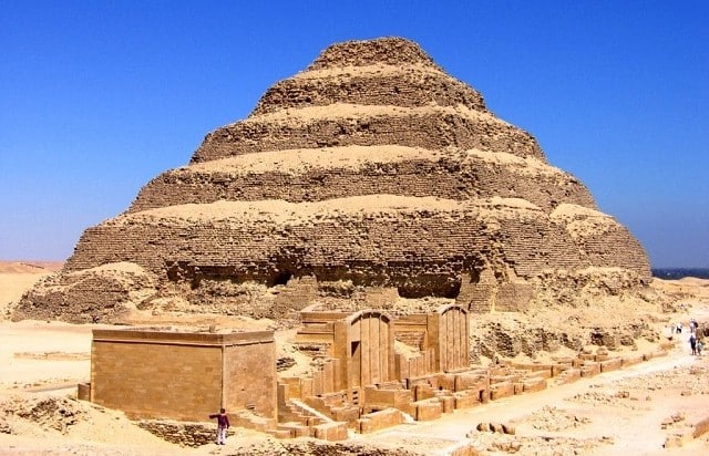 هرم زوسر المدرج