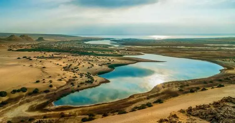البحيرة المسحورة
