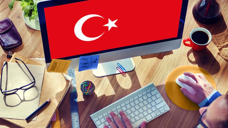 العمل في تركيا