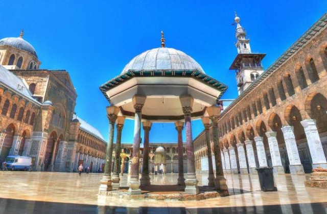 الجامع الأموي الكبير من اهم الاماكن السياحية في بعلبك