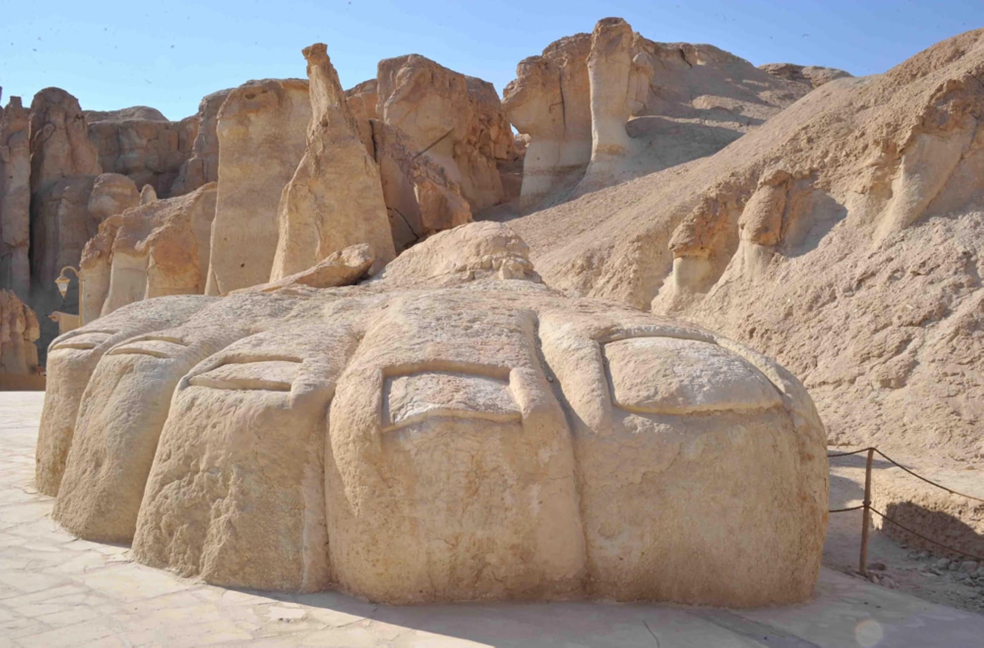 جبل القارة