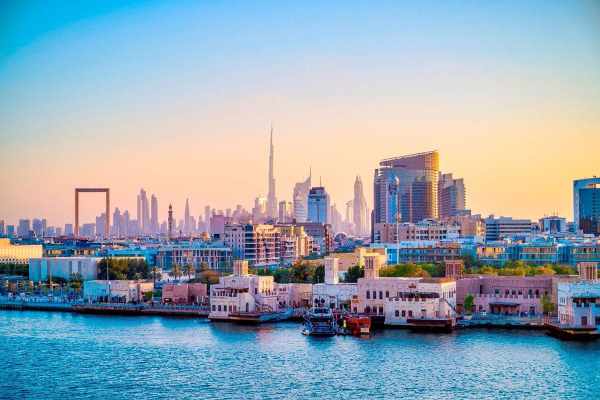 أم القيوين خريطة مدن الامارات السياحية بالمسافات