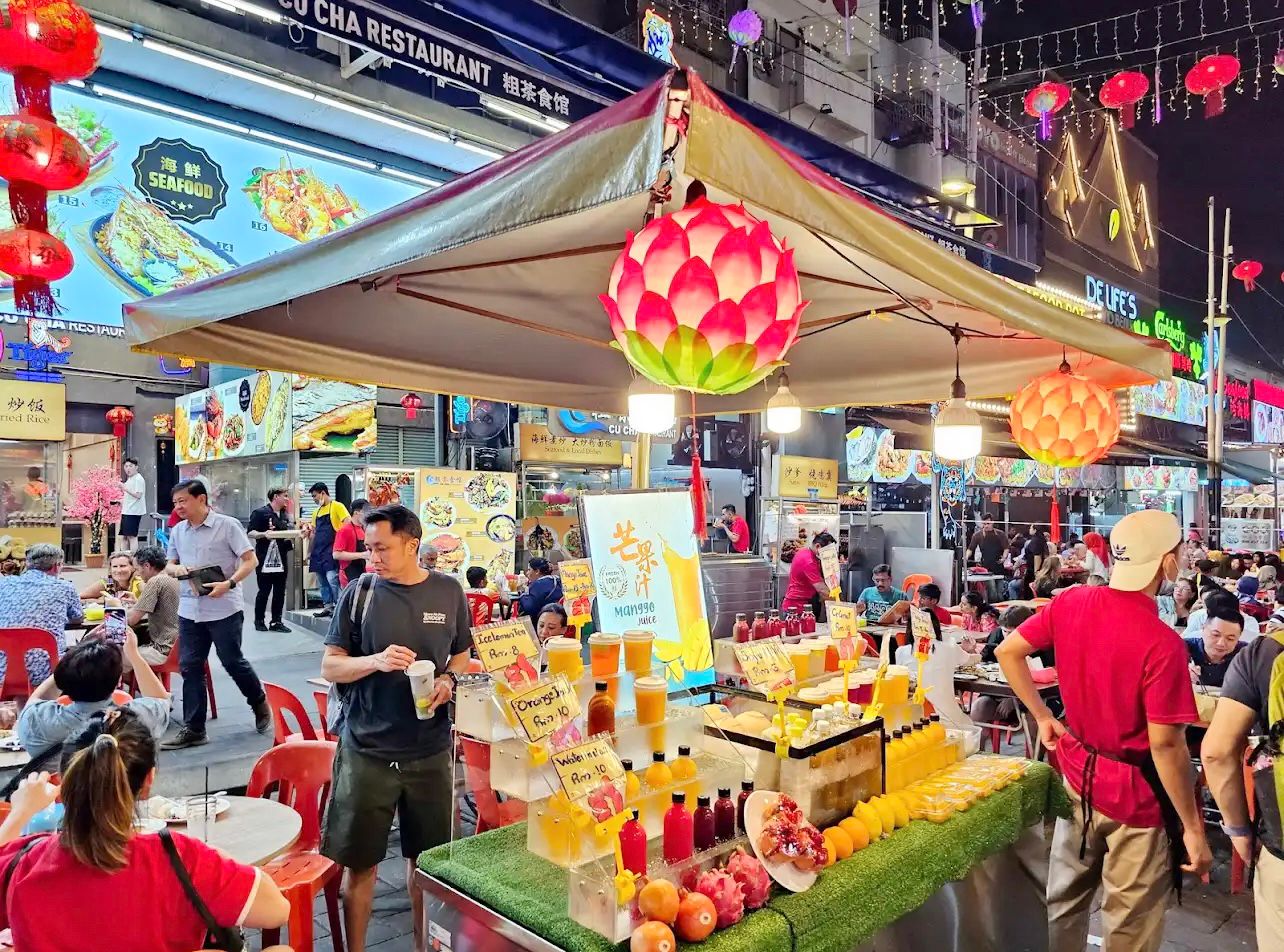 الباعة الجائلين في شارع jalan Alor