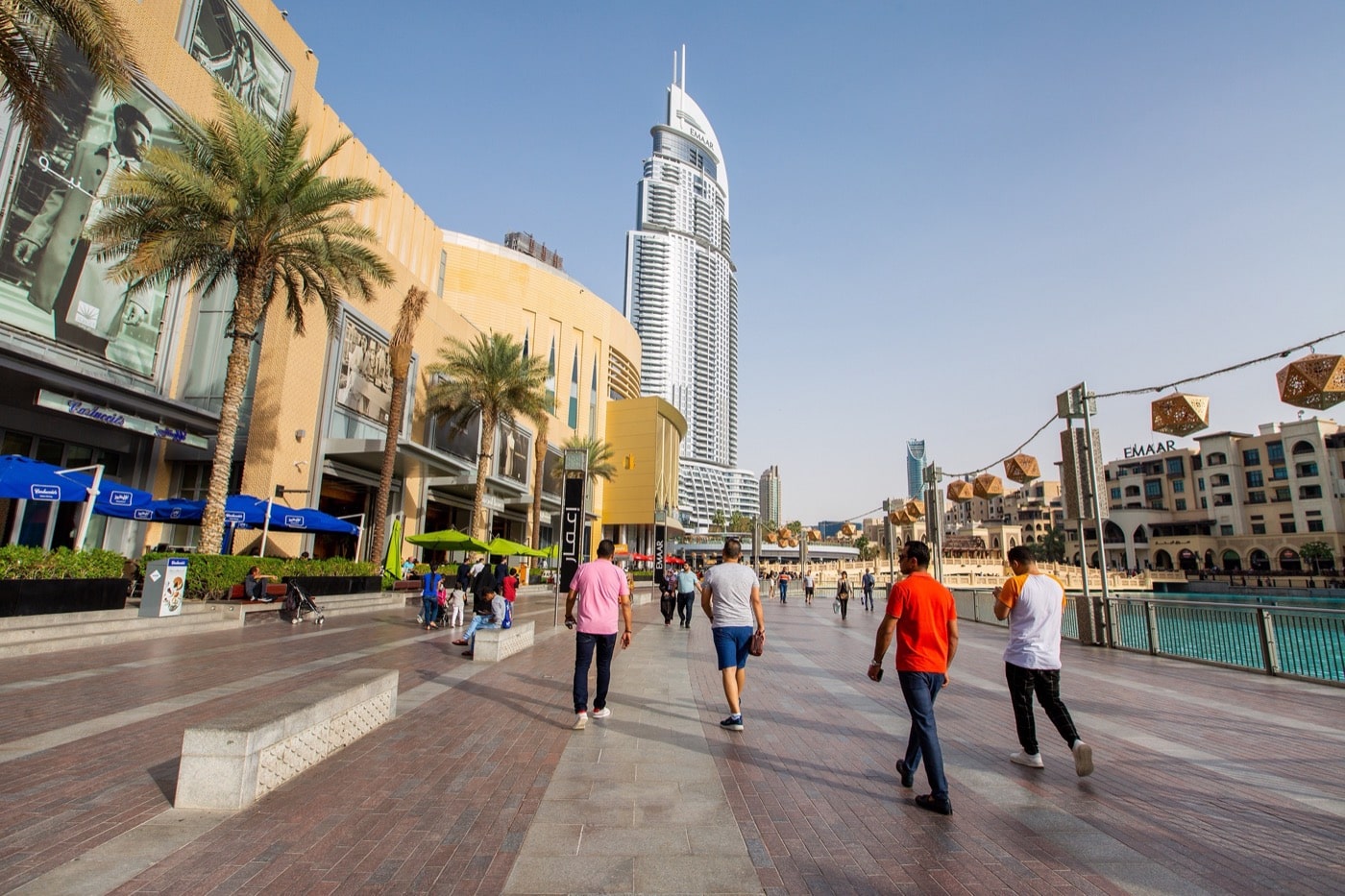 "بوليفارد الشيخ محمد بن زايد في دبي يقدم تجربة تسوق وتجول فريدة مع إطلالات على أطول برج في العالم وأجواء حيوية تناسب جميع الزوار"