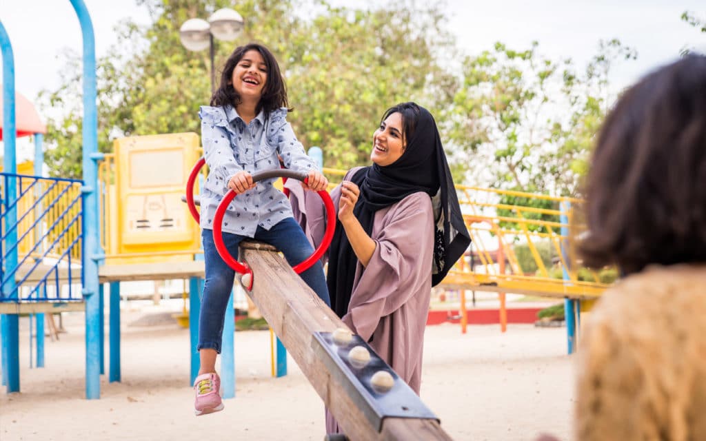أجواء عائلية ممتعة داخل حديقة أم سقيم